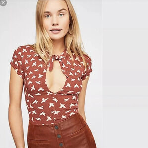 Intimately free people billie printed tie neck bodysuit medium